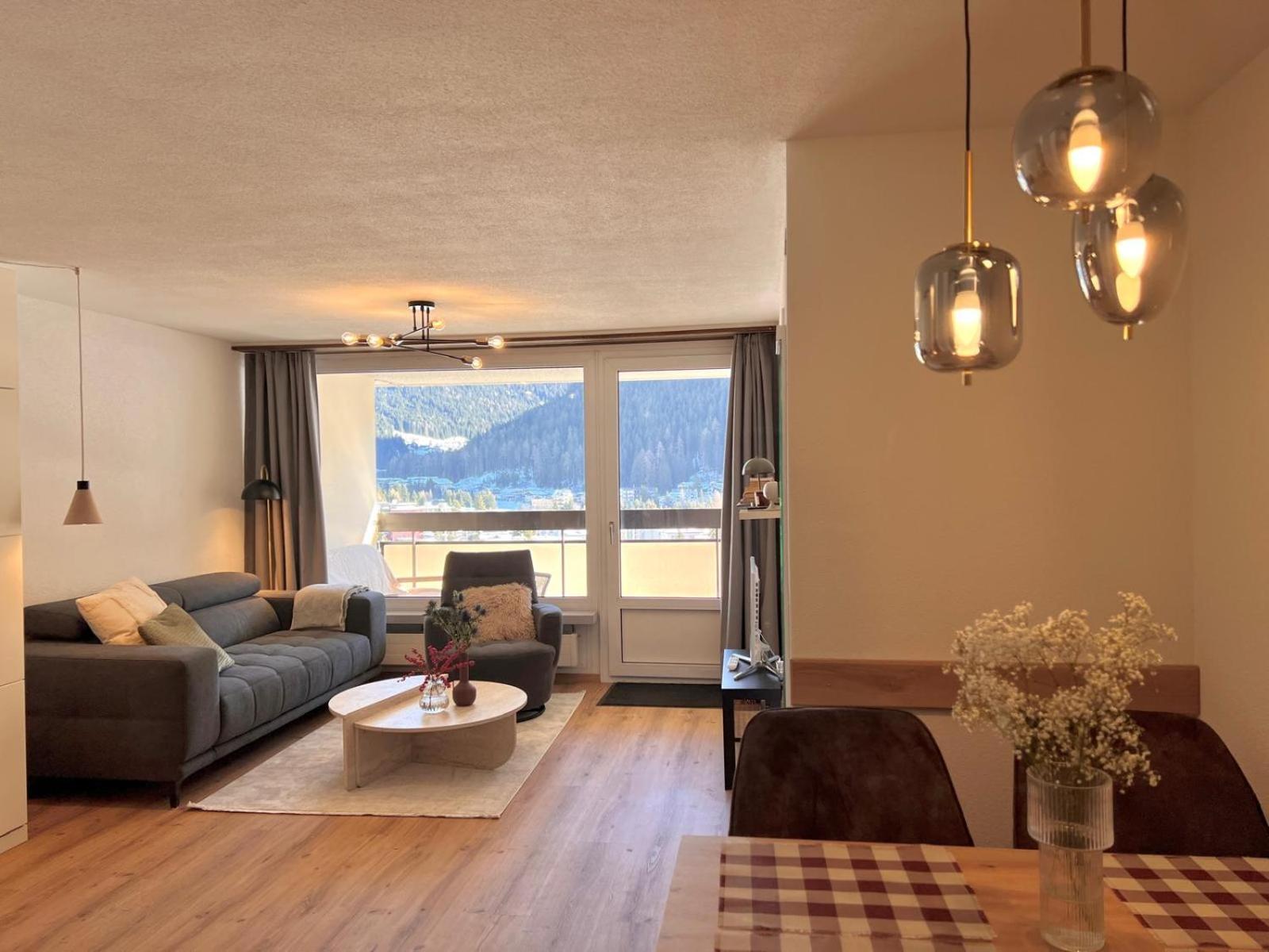 New Renovated Apartment In Center Of Davos Bagian luar foto