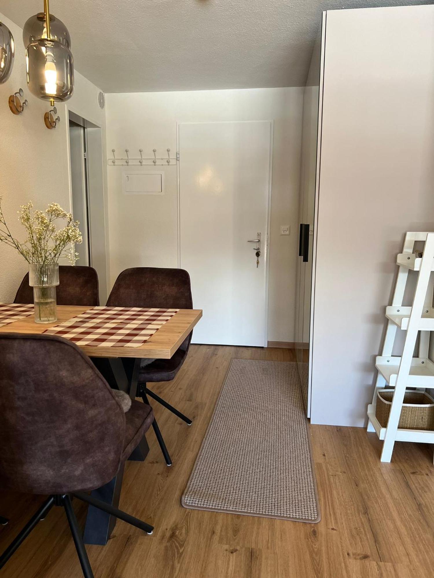 New Renovated Apartment In Center Of Davos Bagian luar foto