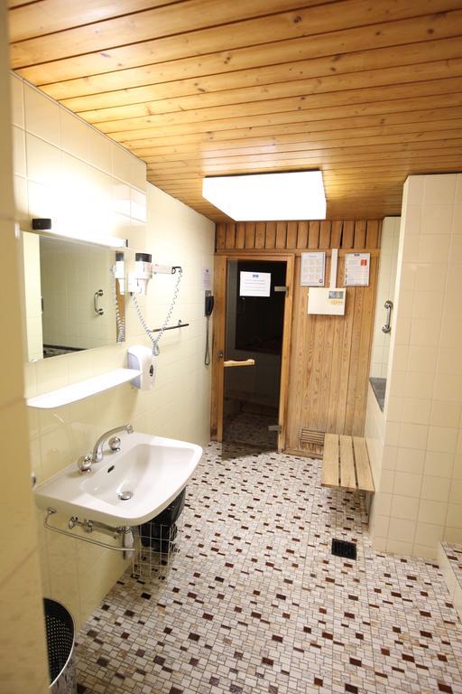 New Renovated Apartment In Center Of Davos Bagian luar foto
